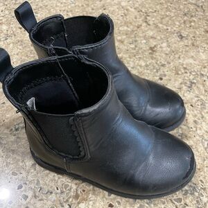Girls black zip up boots ⚡️2 for $5